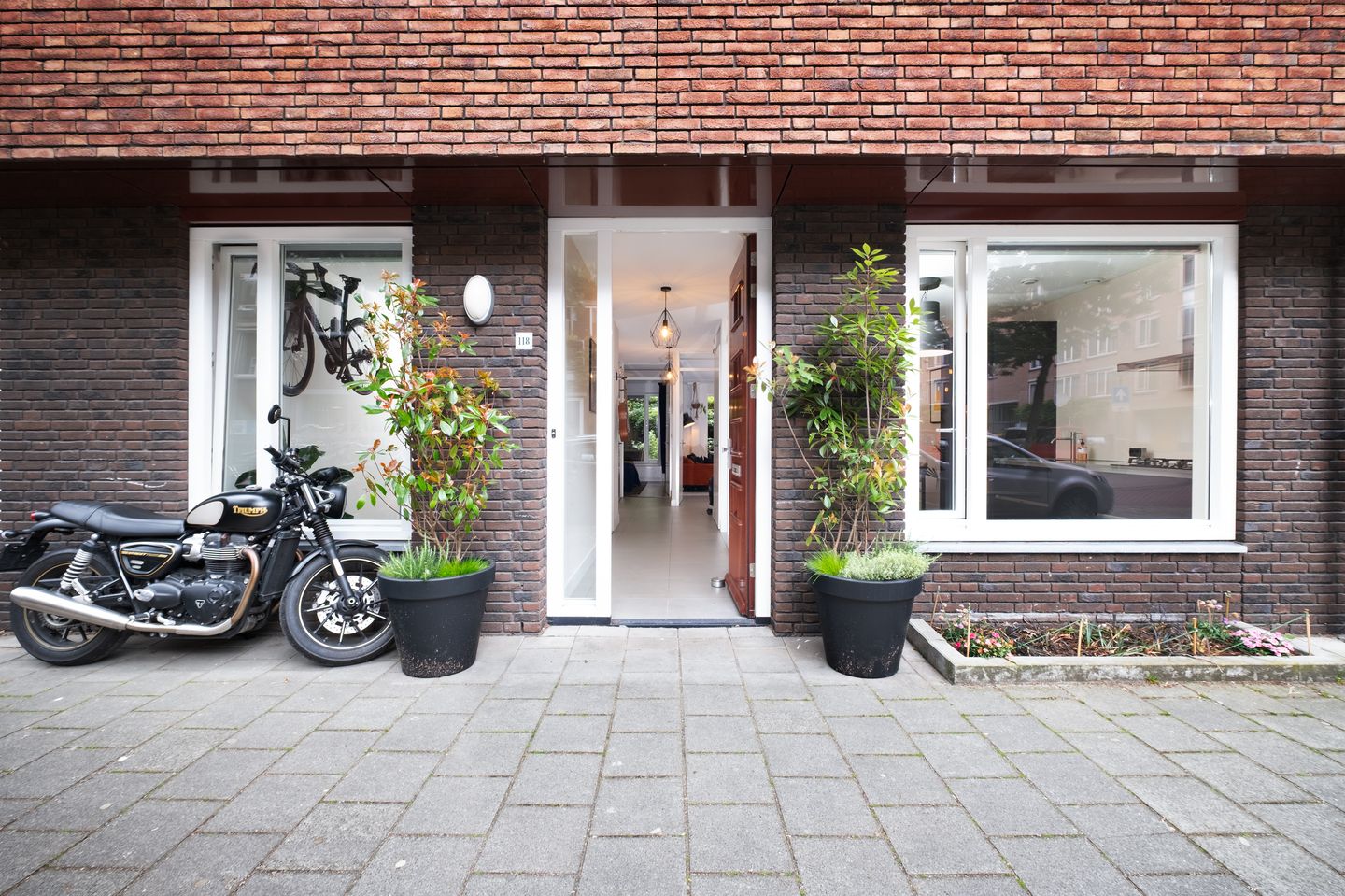 Photo 1 of Makassarstraat 118