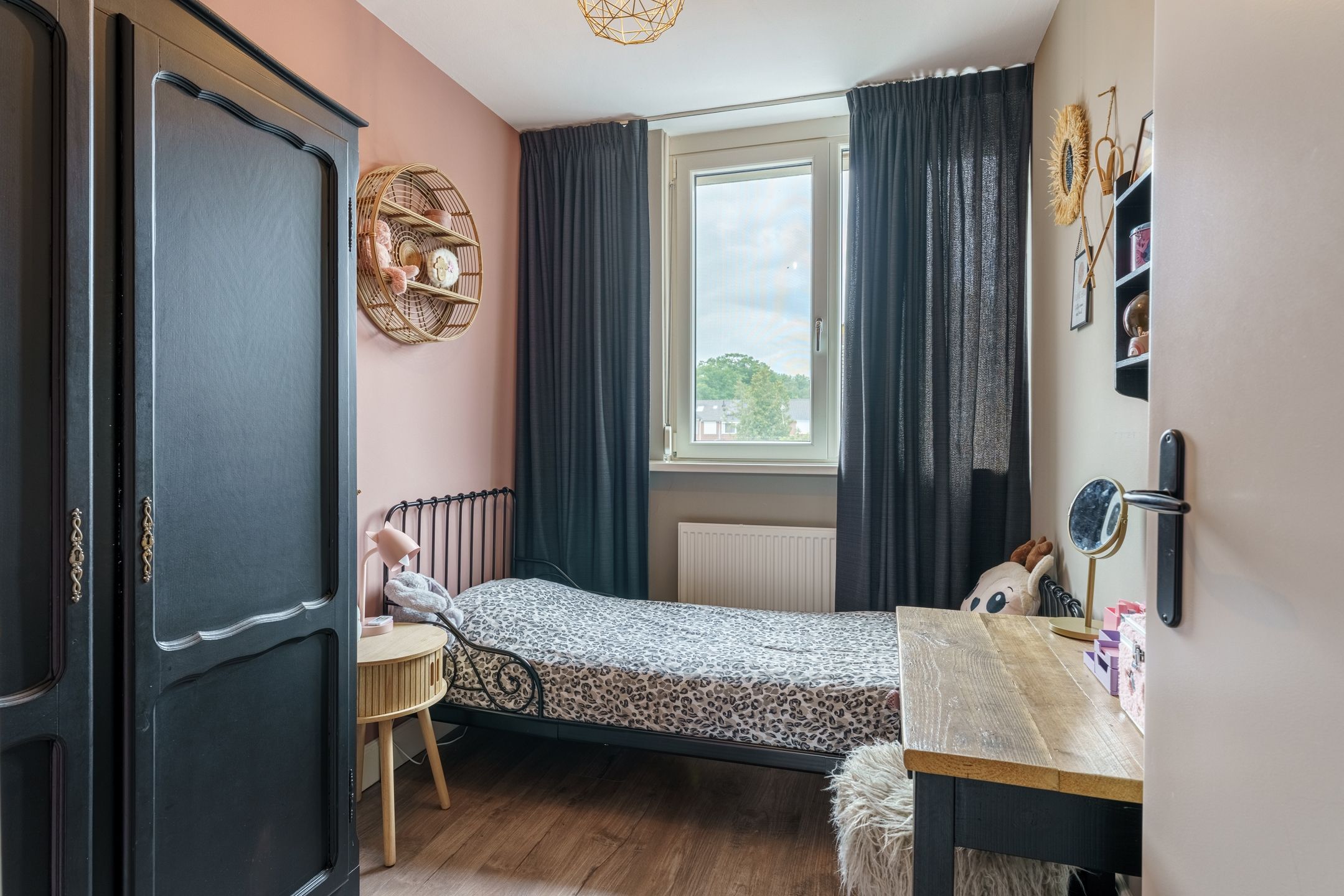 Photo 21 of Fitisstraat 9