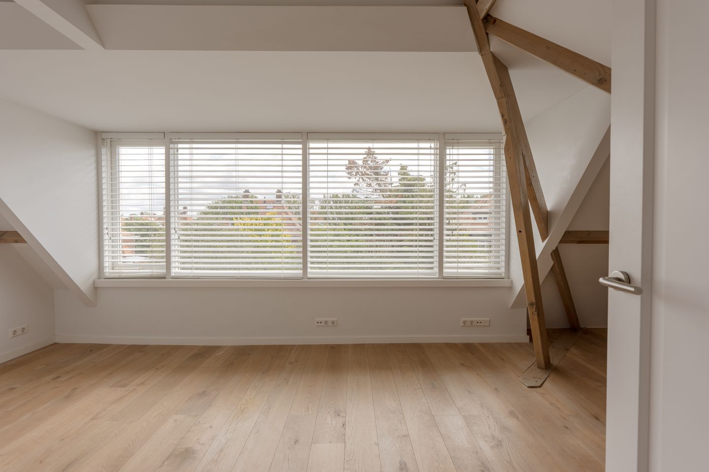 Photo 44 of Laan van Poot 276