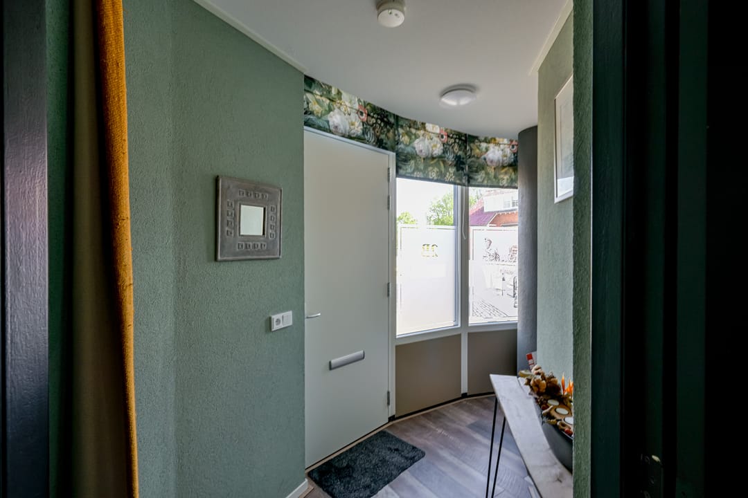 Photo 8 of Uiverstraat 2-B