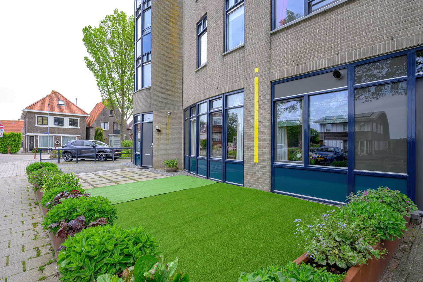 Photo 35 of Uiverstraat 2-B