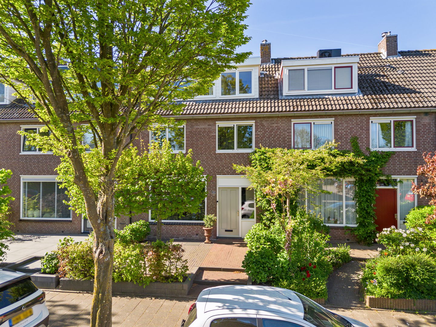 Foto 49 van Brahmsstraat 44