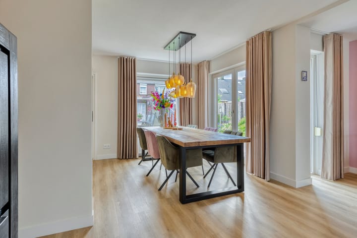 Foto 4 van Zalm 32