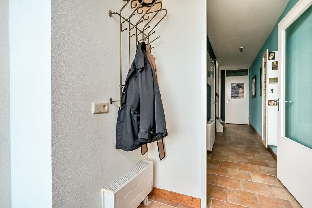 Waterfront Living with Panoramic Markermeer Views — 31
