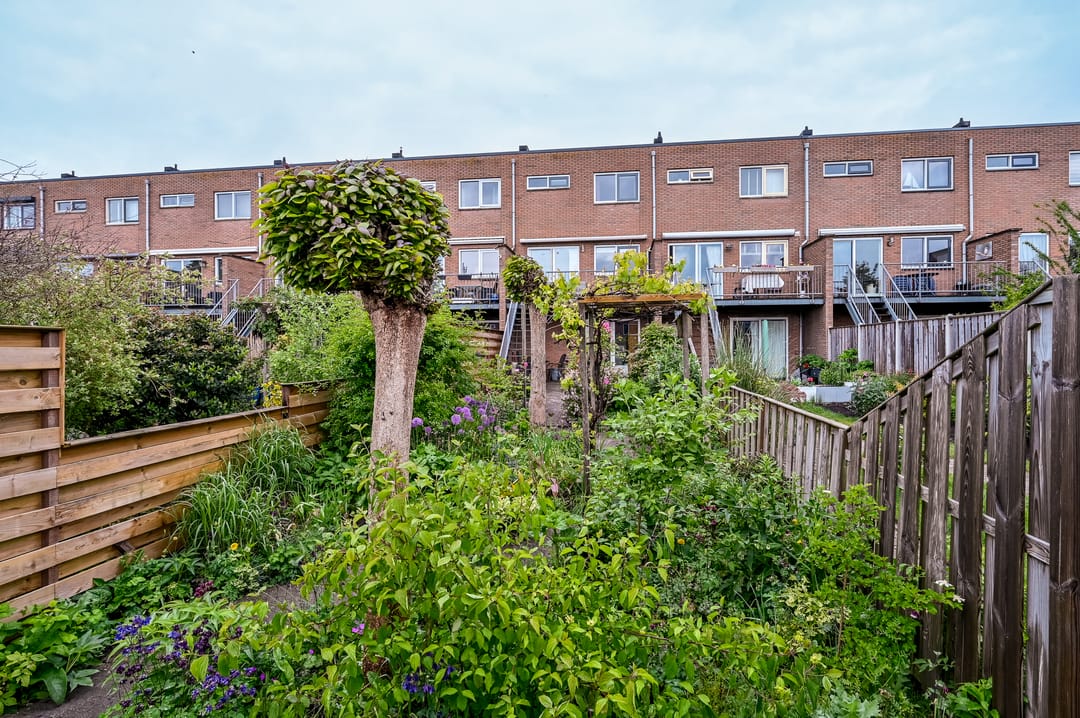 Waterfront Living with Panoramic Markermeer Views — 41