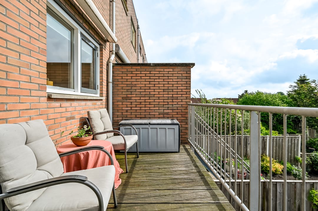 Waterfront Living with Panoramic Markermeer Views — 16