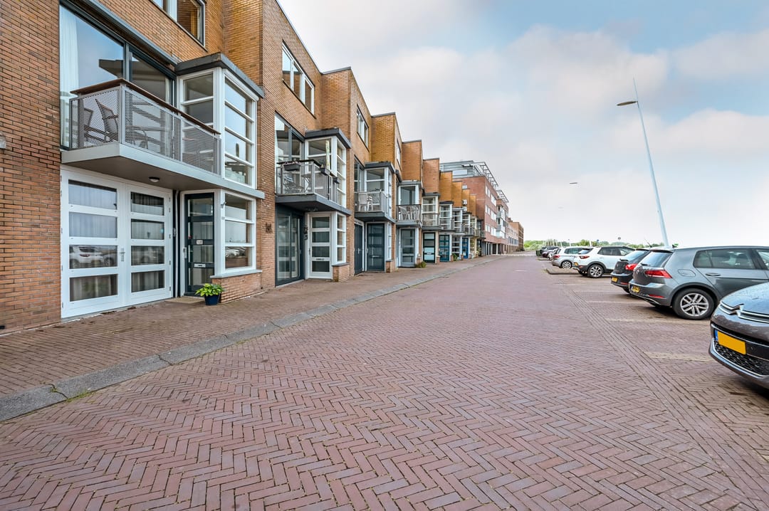 Waterfront Living with Panoramic Markermeer Views — 46