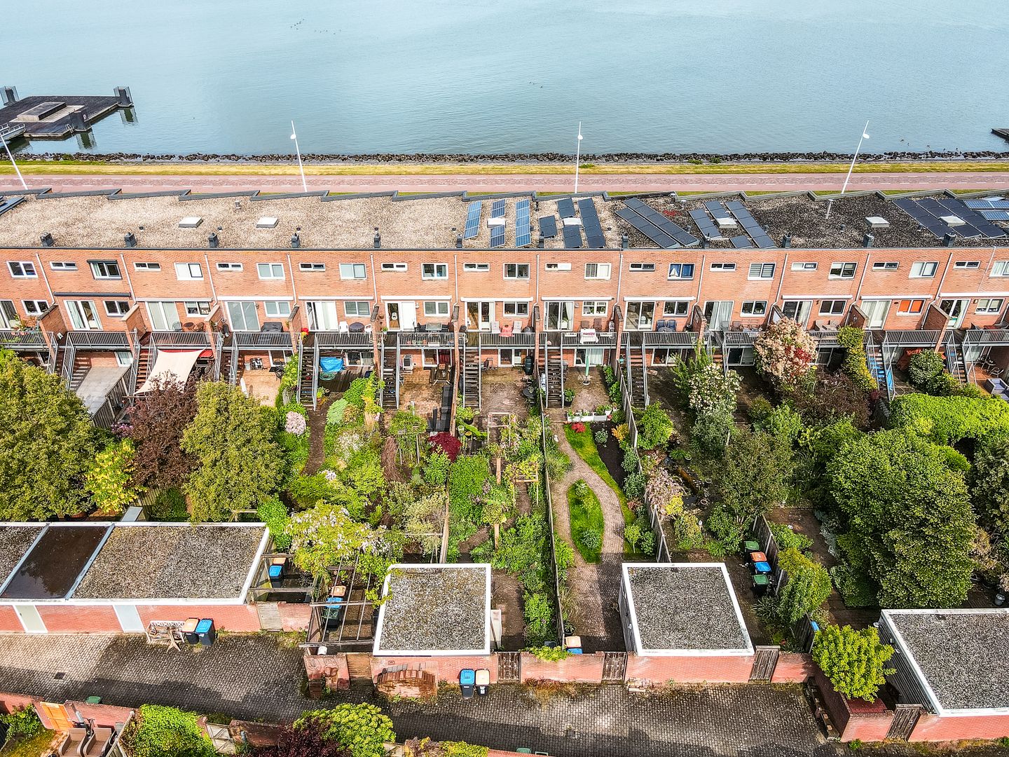 Waterfront Living with Panoramic Markermeer Views — 50
