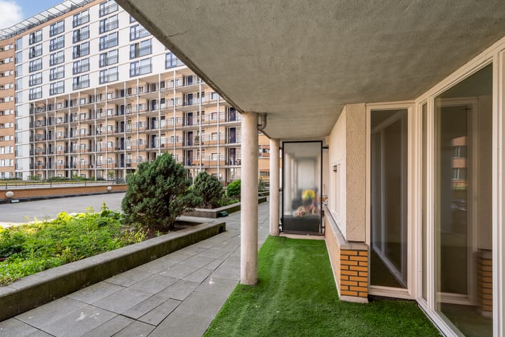 Appartement te koop: Cor Kieboomplein 131, Rotterdam