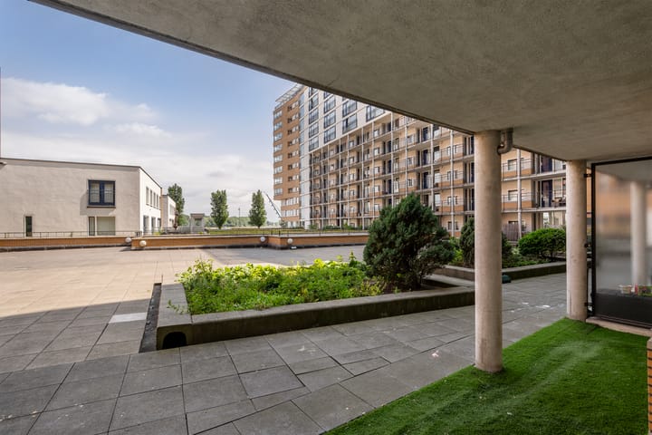 Appartement te koop: Cor Kieboomplein 131, Rotterdam