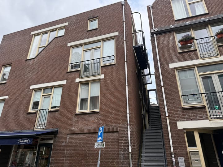 Photo 4 of Goudsbloemstraat 74-E