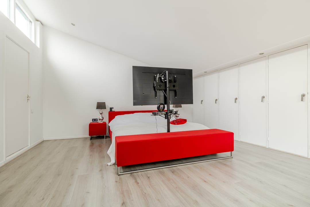 Spacious Detached Villa with Ground Floor Bedrooms Near Ulvenhoutse Bos — 28