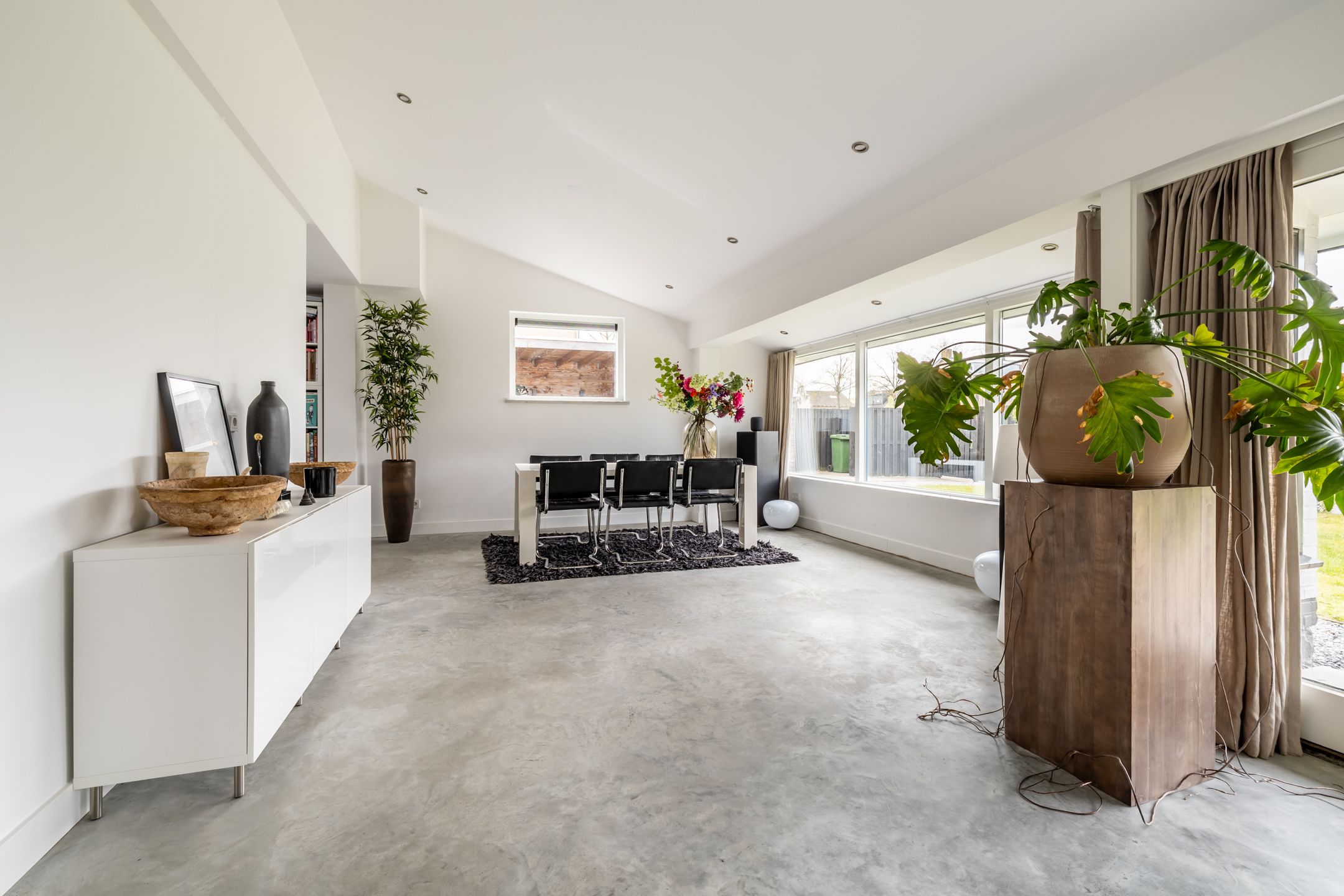 Spacious Detached Villa with Ground Floor Bedrooms Near Ulvenhoutse Bos — 18