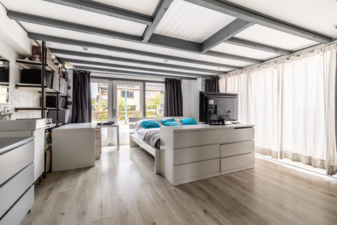 Spacious Detached Villa with Ground Floor Bedrooms Near Ulvenhoutse Bos — 26