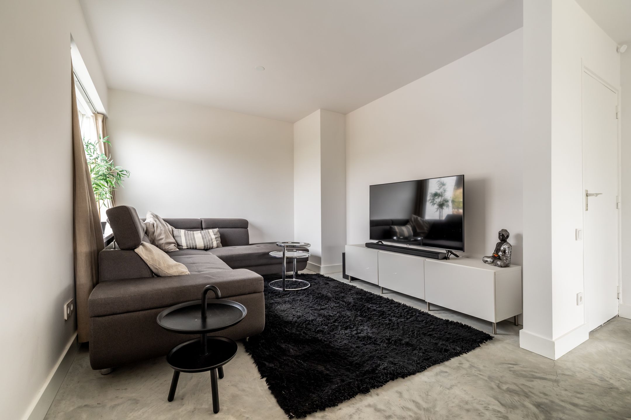 Spacious Detached Villa with Ground Floor Bedrooms Near Ulvenhoutse Bos — 21
