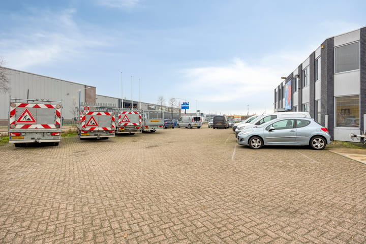 Kennedylaan 8, Veghel