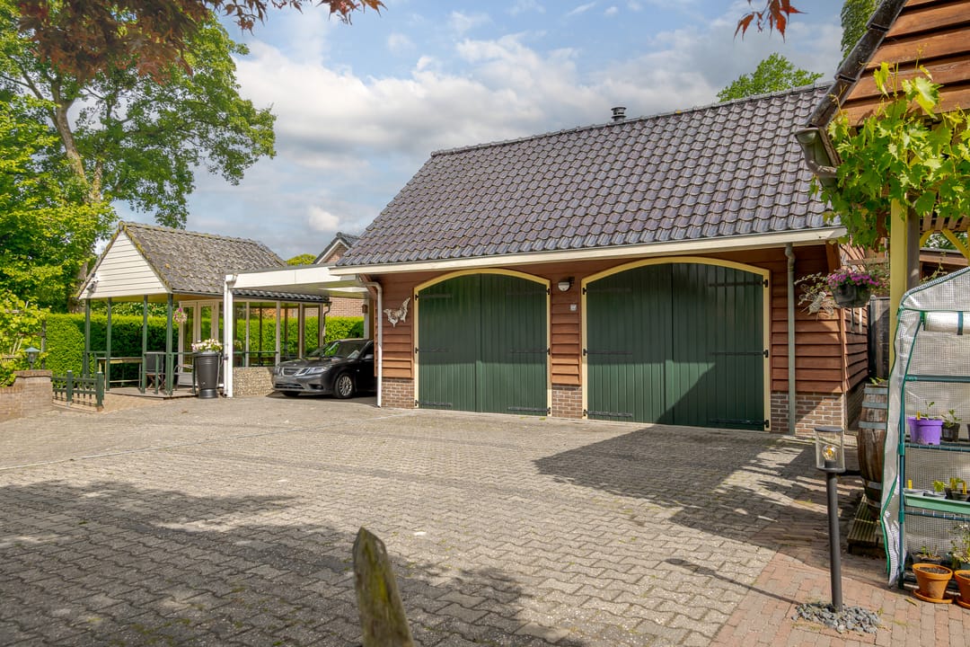 Photo 58 of Schoolstraat 1-A