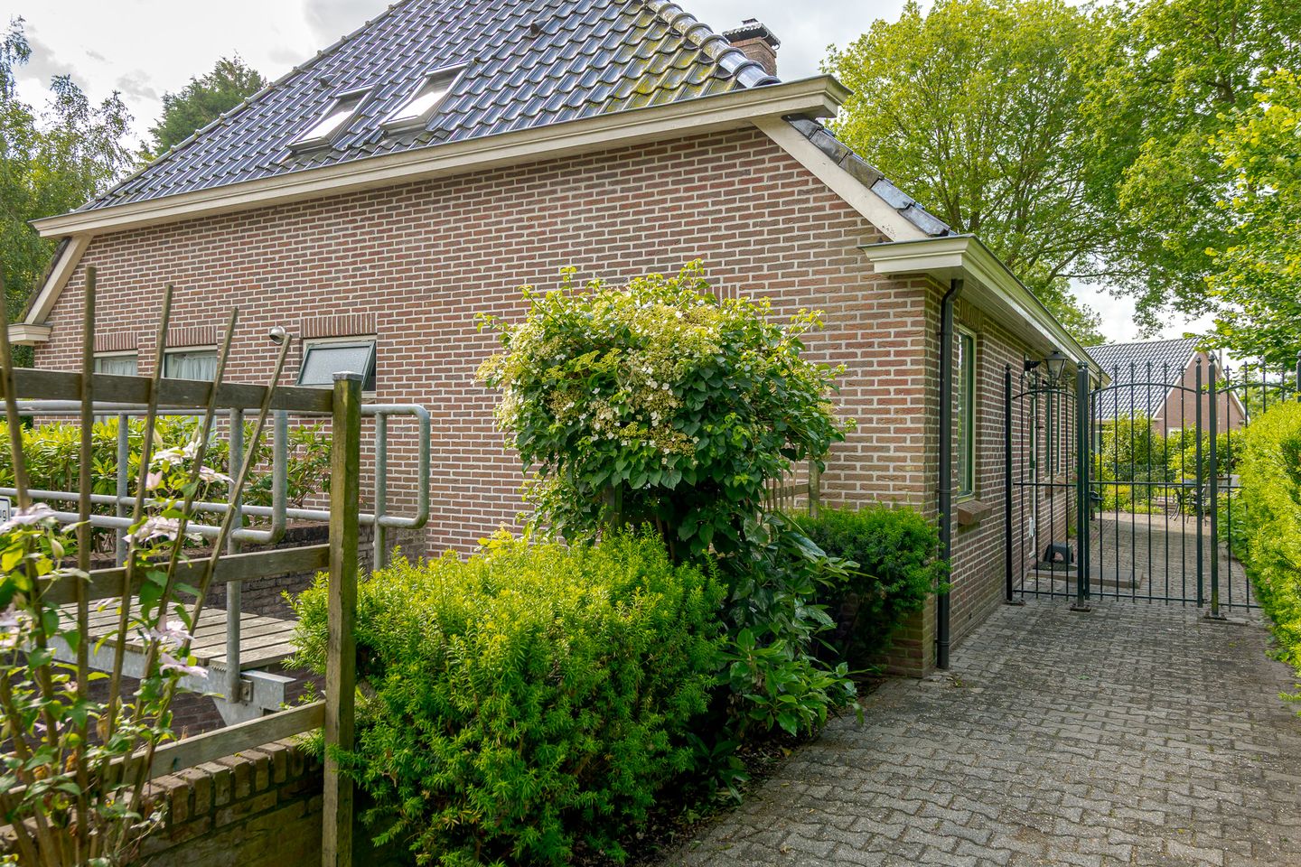 Photo 65 of Schoolstraat 1-A