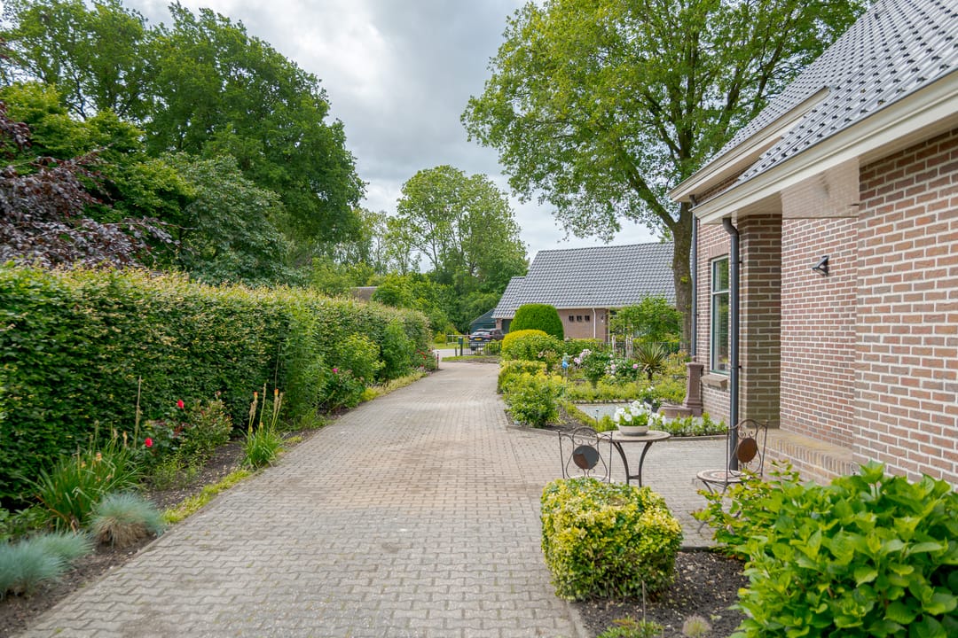 Photo 8 of Schoolstraat 1-A