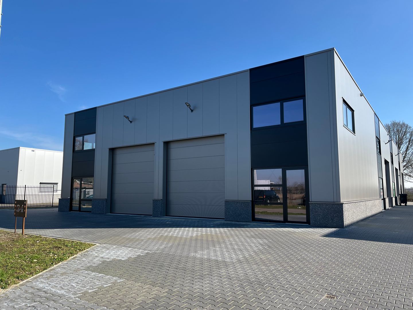 View photo 1 of Boerenovenweg 12