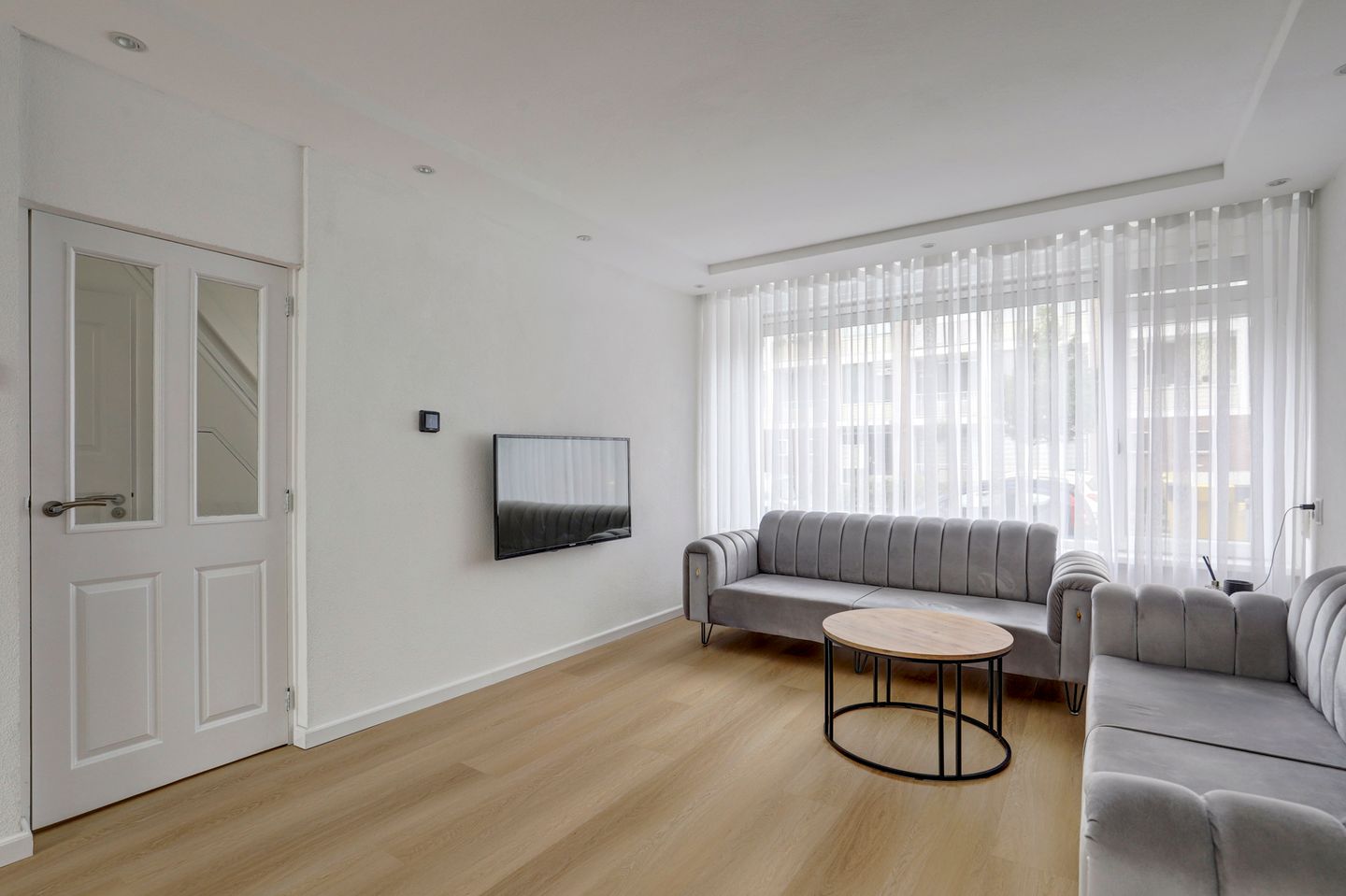 Photo 10 of Gerard Doustraat 8