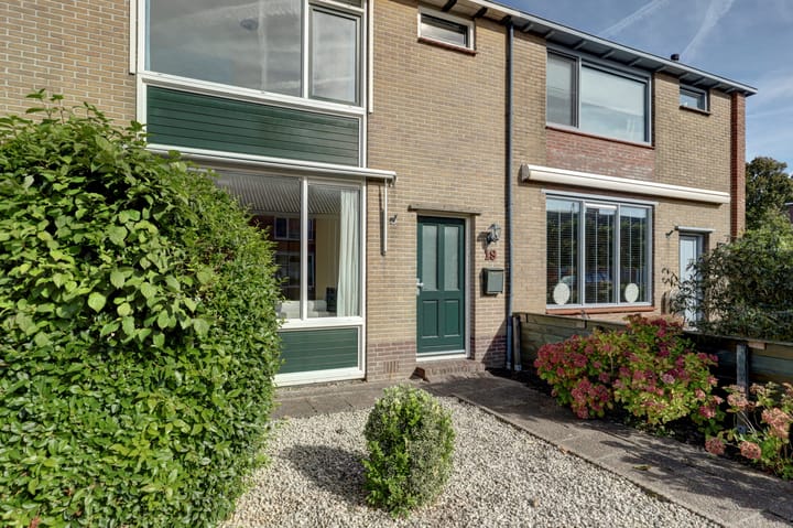 Photo 4 of Wagenaarstraat 19