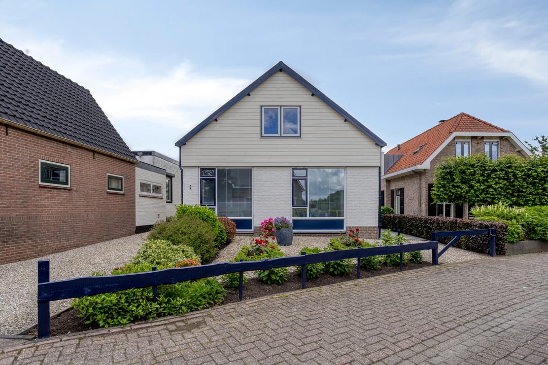 Photo 37 of Schoollaan 1