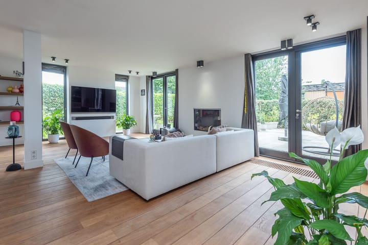 Twee-onder-één-kap te koop: Goudenregenstraat 25, Aalsmeer