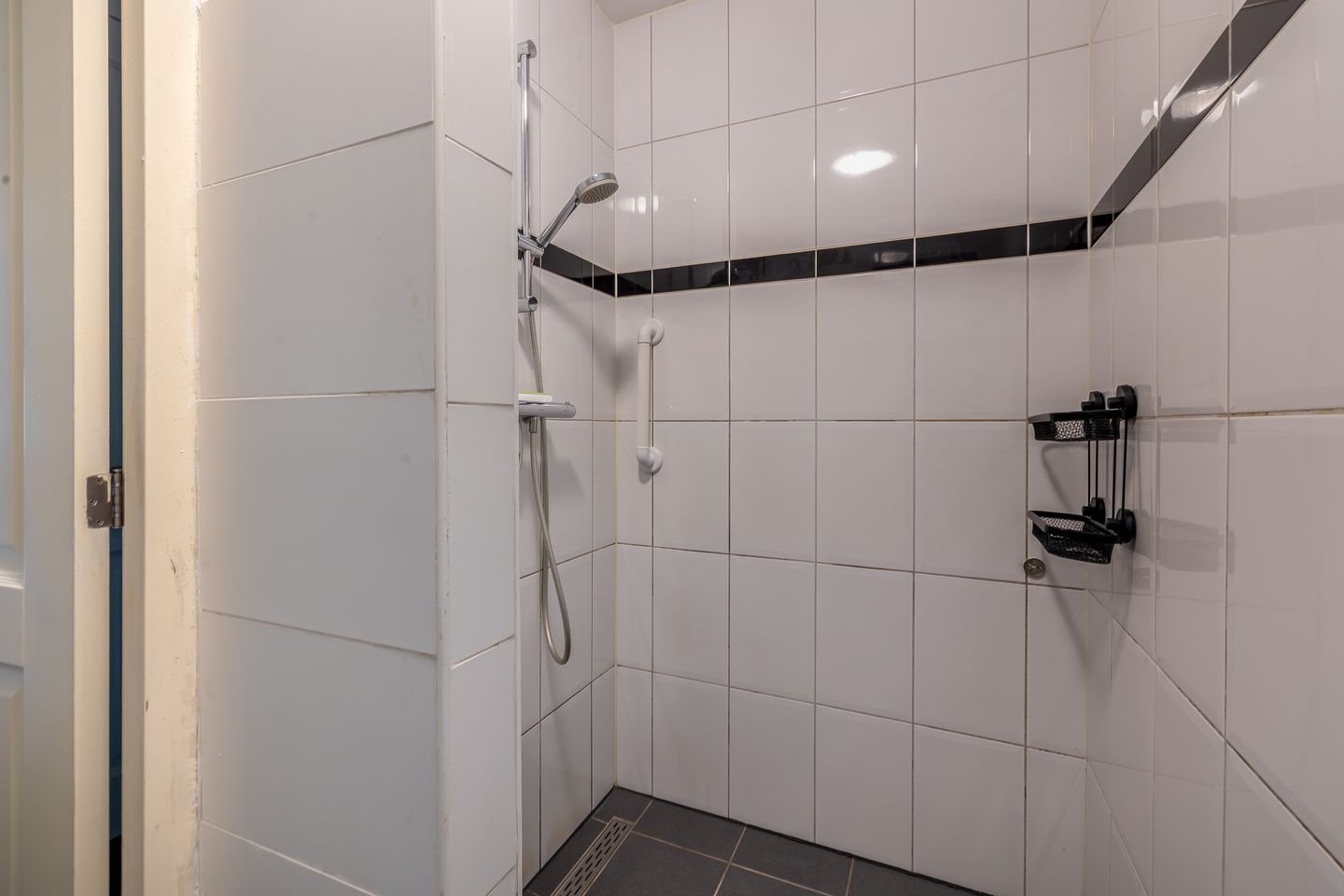 Photo 49 of Heistraat 38