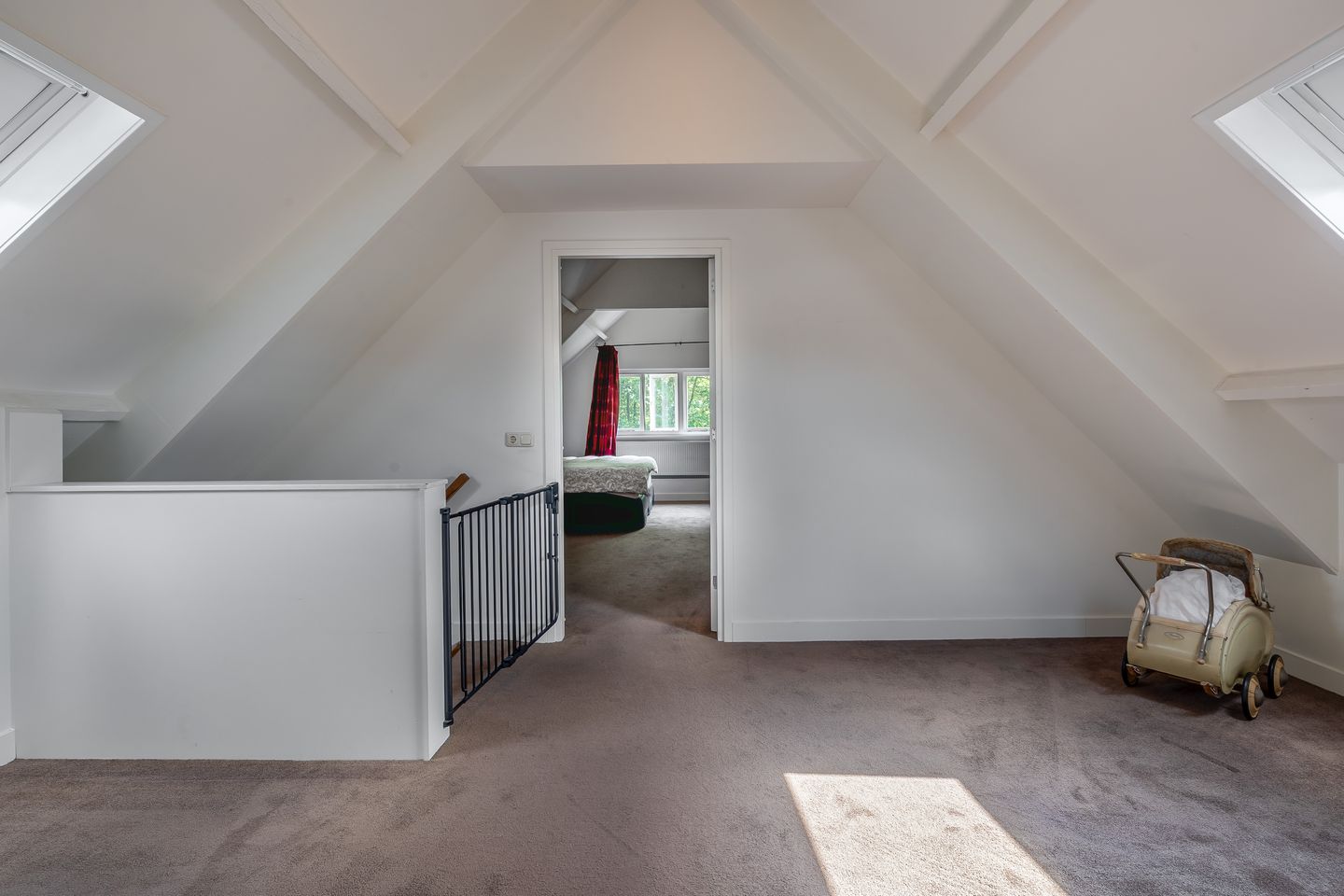 Photo 59 of Heistraat 38
