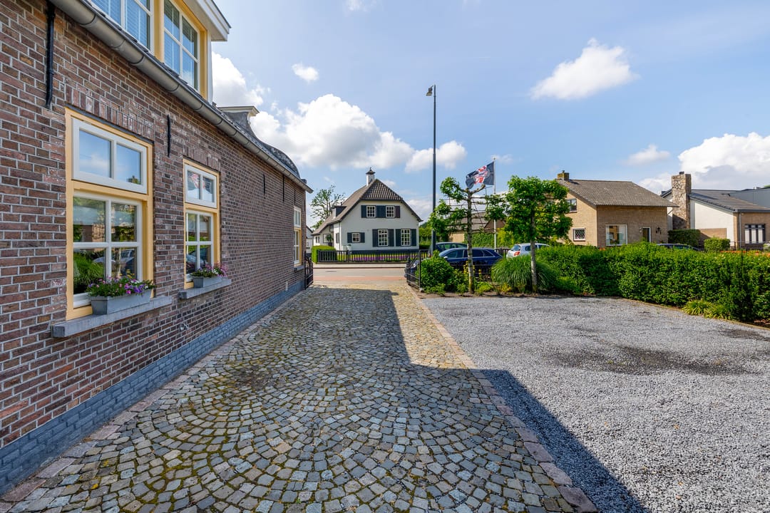Photo 8 of Heistraat 38