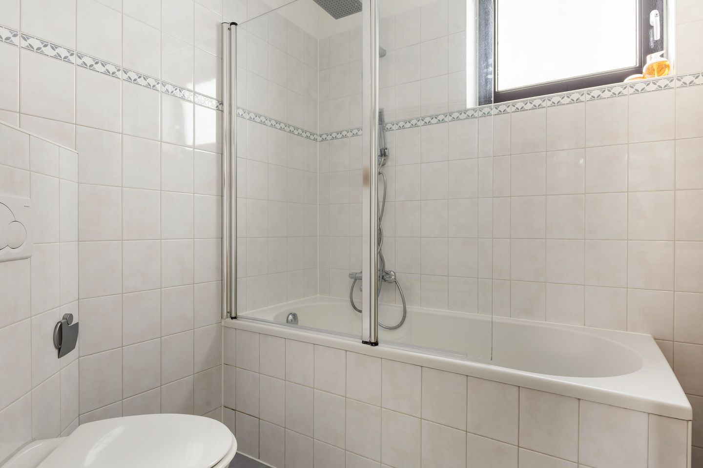 Photo 25 of Westeinde 12