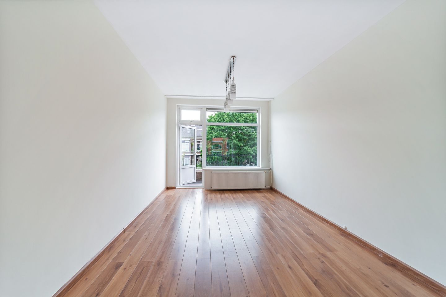 Photo 10 of Emmastraat 72