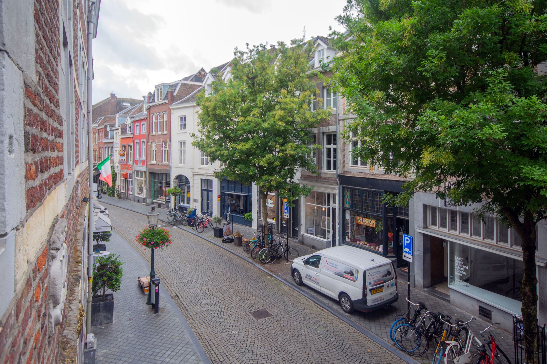 Photo 9 of Rechtstraat 69-B02