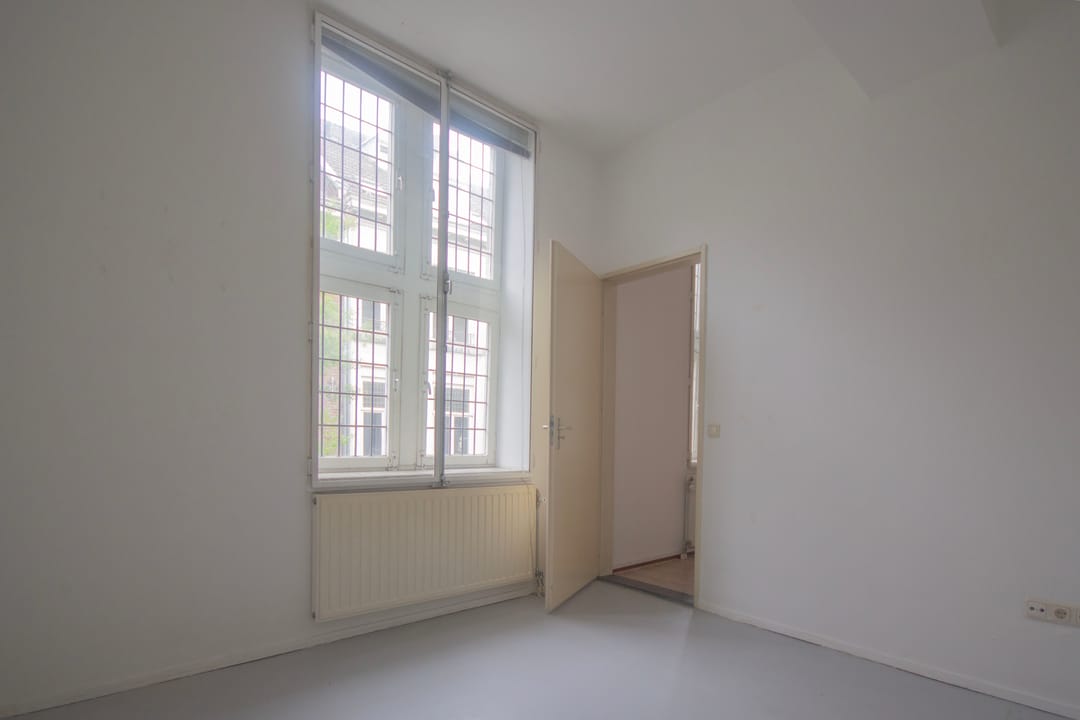 Photo 8 of Rechtstraat 69-B02