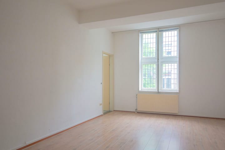 Photo 3 of Rechtstraat 69-B02