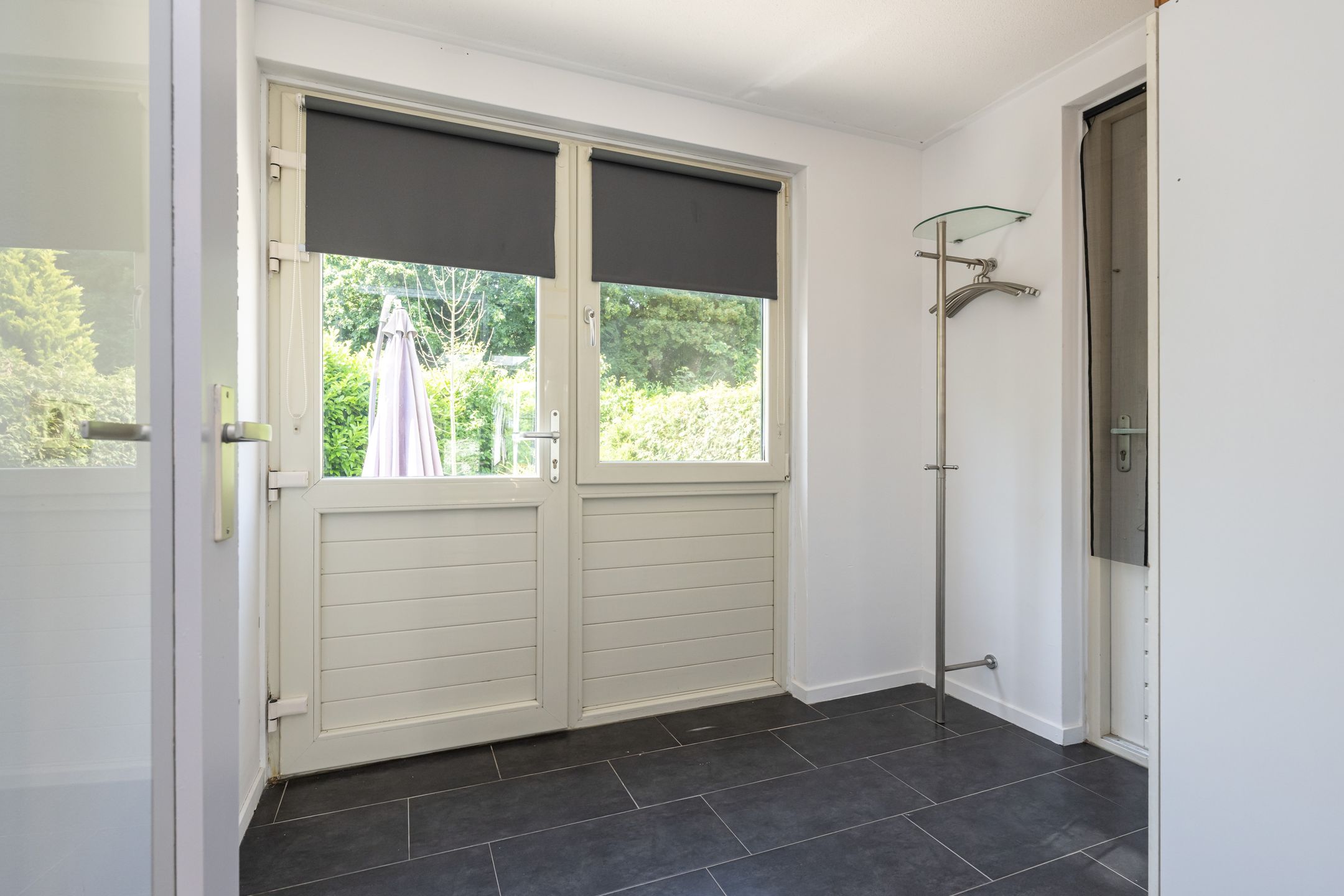 2-bedroom freehold villa in Ooltgensplaat — photo 4 of 5
