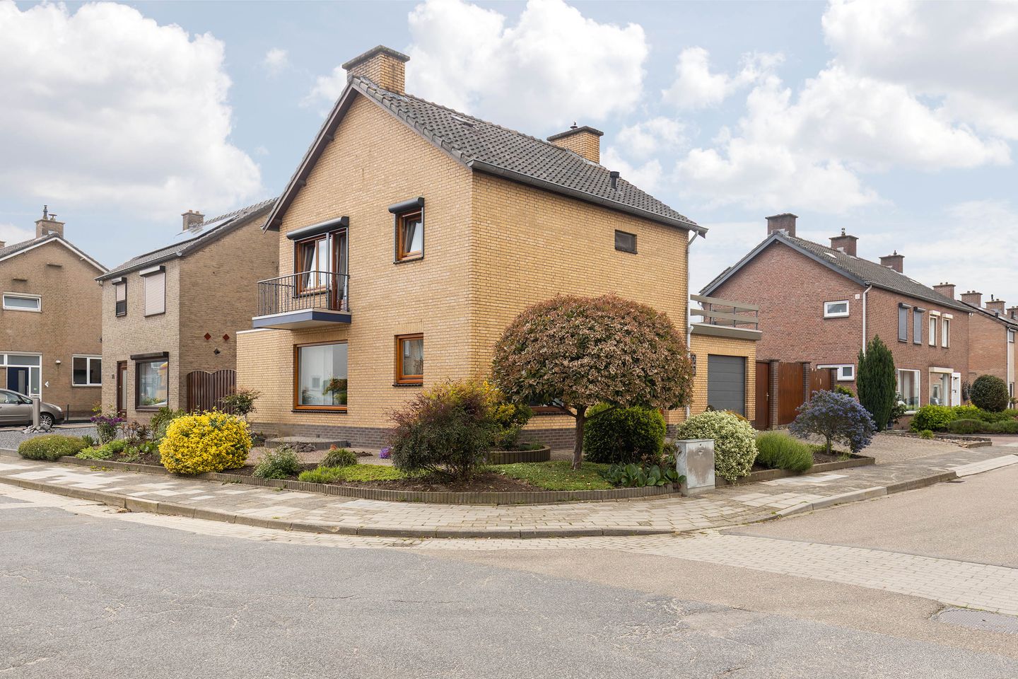 Photo 10 of Winandusstraat 36