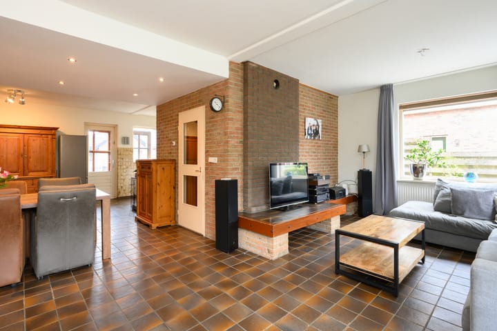 Hoekwoning te koop: Hoofdweg 20A, Loenen