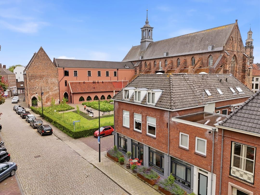 Foto 47 van Broederenkerkplein 1