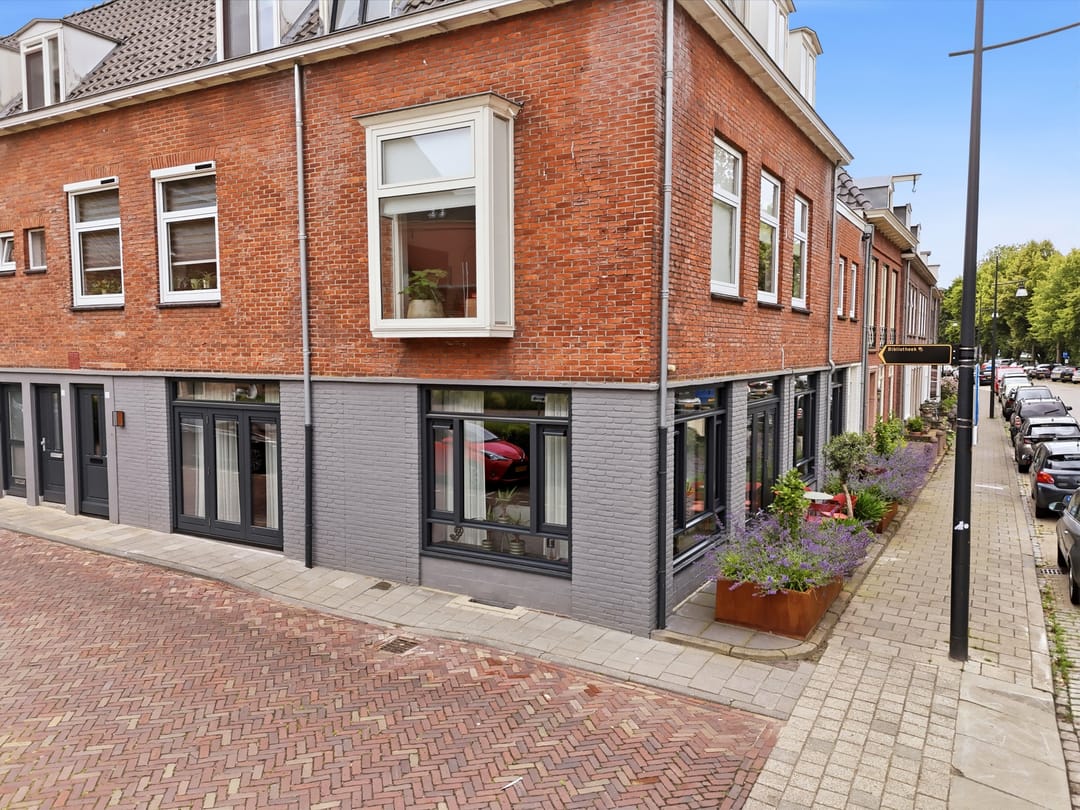 Foto 46 van Broederenkerkplein 1