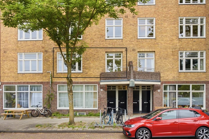 Photo 2 of Oude-IJselstraat 16-1