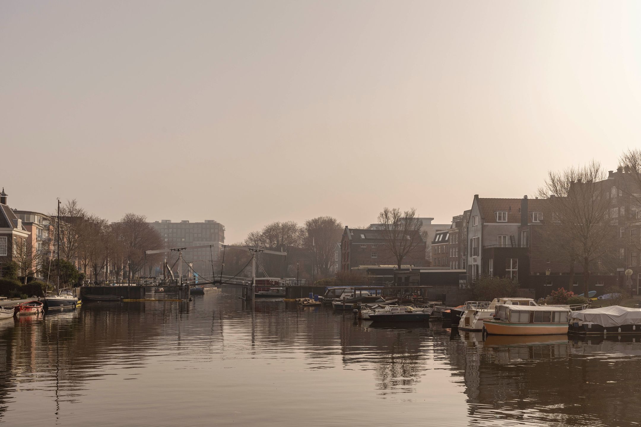 Photo 27 of Van Neckstraat 33