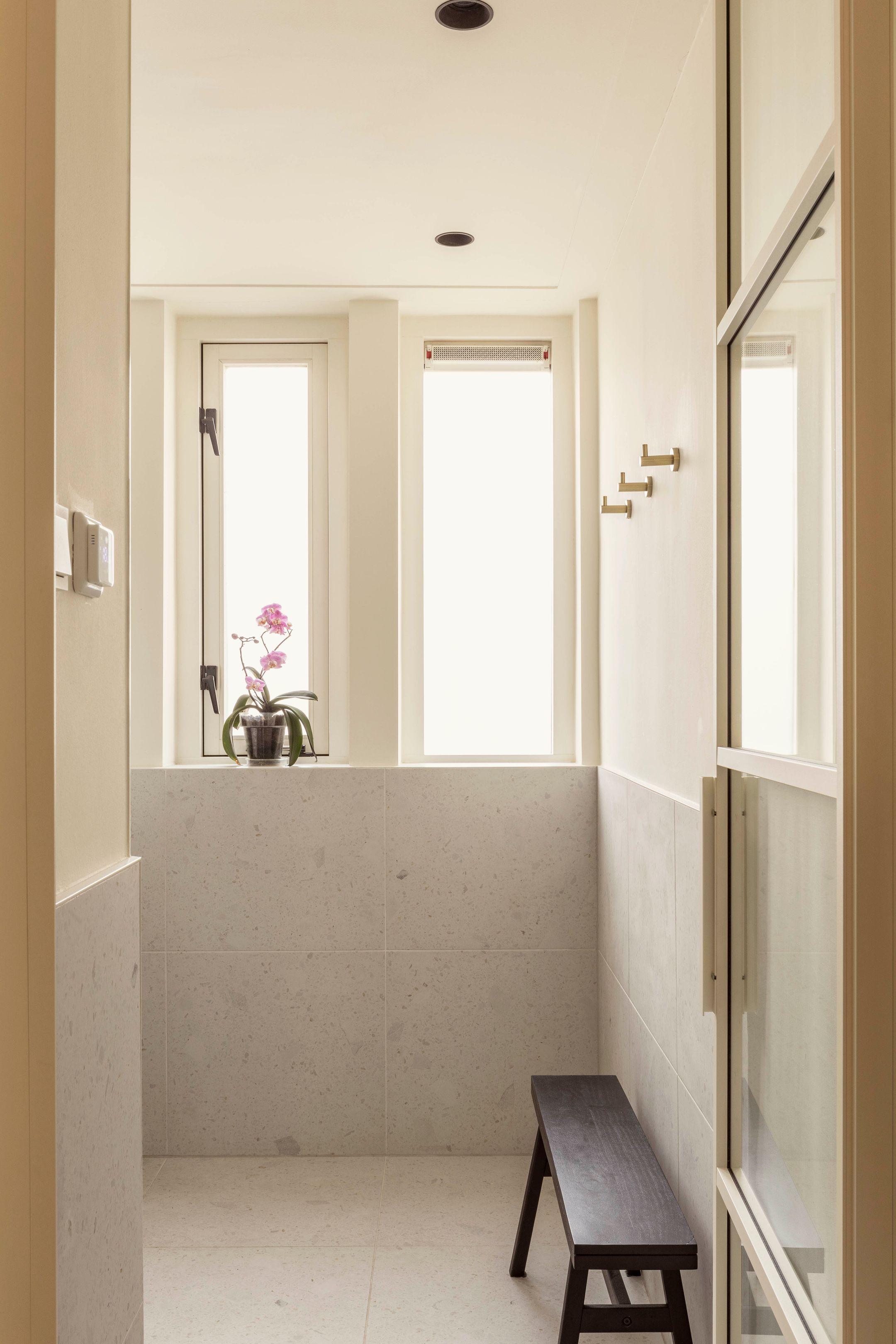 Photo 24 of Van Neckstraat 33