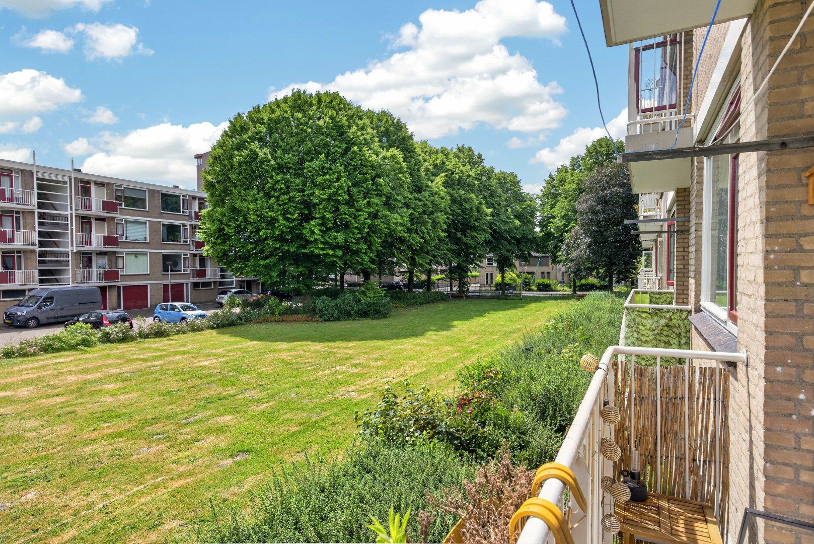 Photo 12 of Barnsteenstraat 13