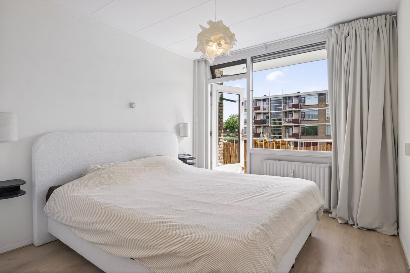 Photo 10 of Barnsteenstraat 13