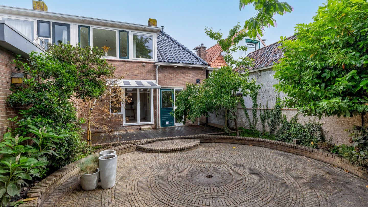 Foto 49 van Harlingerstraat 53
