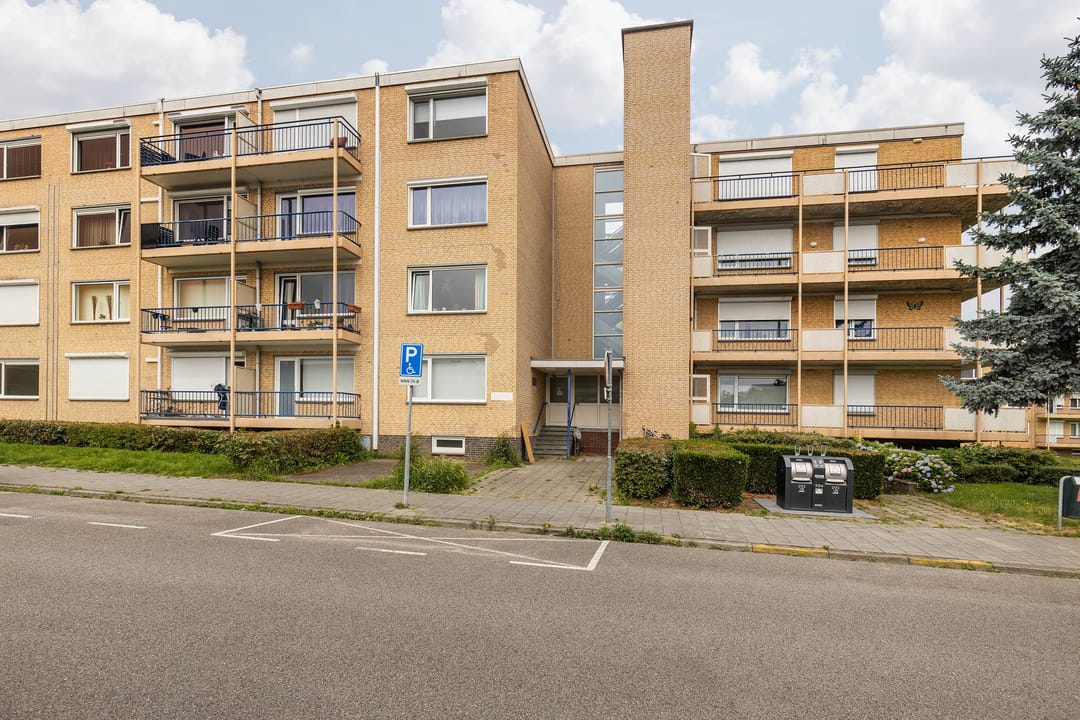 Photo 8 of Margrietstraat 65