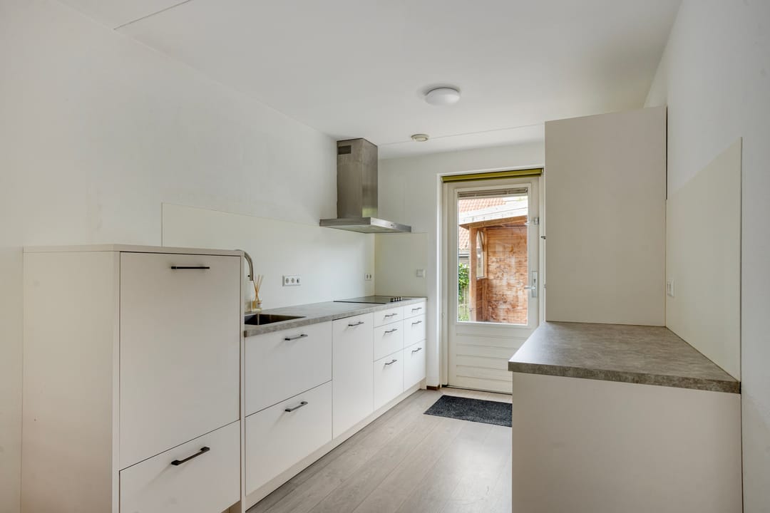 Photo 11 of Dokter Brugmanstraat 118
