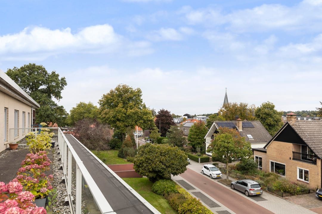 Photo 38 of Tuinstraat 15-201